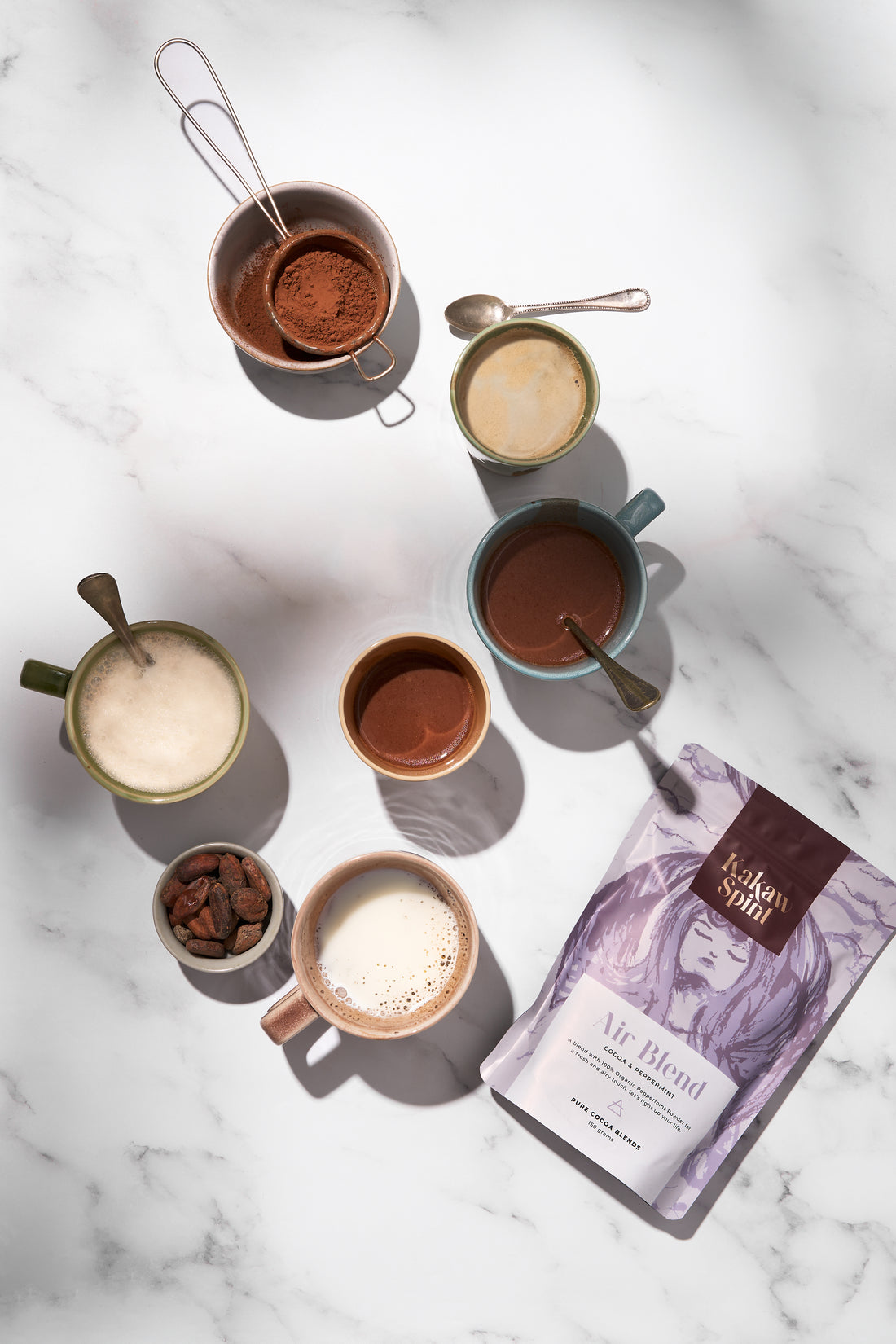 Waarom je koffie zou moeten vervangen door cacao: Een gezond en heerlijk alternatief